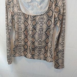 Snakeskin Print Stretch beautiful top